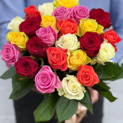Букет из разноцветных роз - купить с доставкой в по Альбурикенту